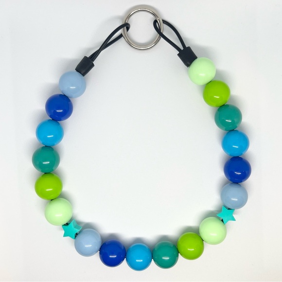 Blue Green Teal Gradient Beaded Dog Collar Necklace
Size Medium - 16 inches - Picture 8 of 10